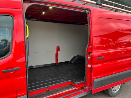 2021 Ford Transit - photo 9