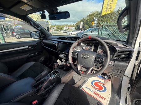 2023 Toyota Hilux - photo 11