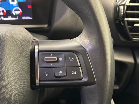 2022 Volkswagen Golf - photo 23