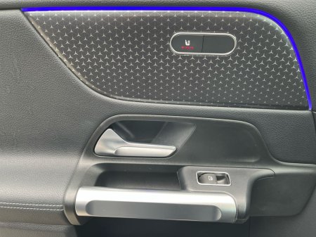2025 Mercedes-Benz EQB - photo 14