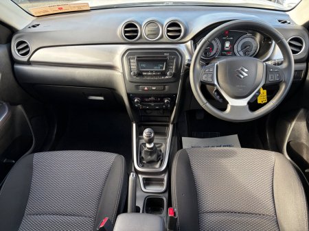 2021 Suzuki Vitara - photo 2