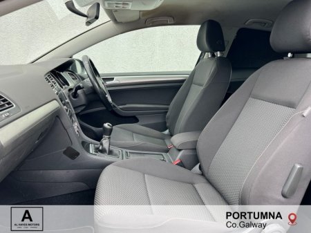 2018 Volkswagen Golf - photo 2