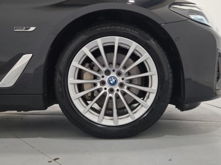 2023 BMW 5-Series - photo 14