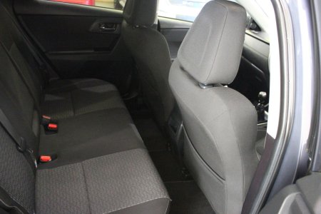 2015 Toyota Auris - photo 19