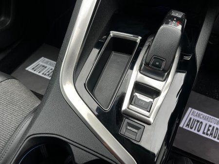 2020 Peugeot 5008 - photo 27