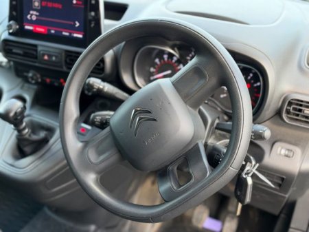 2023 Citroen Berlingo - photo 16