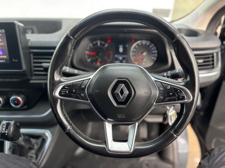 2022 Renault Trafic - photo 26