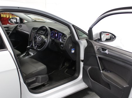 2019 Volkswagen Golf - photo 24