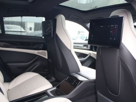 2024 Porsche Panamera - photo 8
