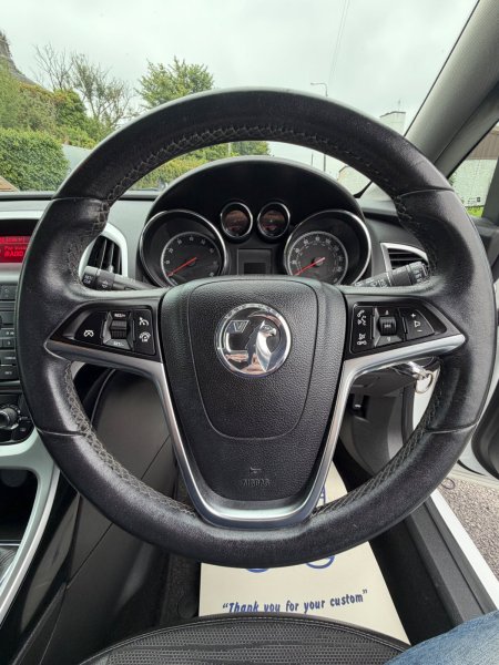 2015 Vauxhall Astra - photo 17