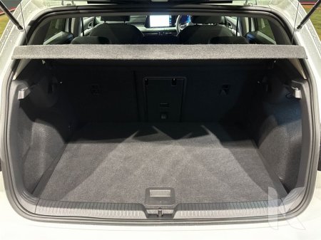 2023 Volkswagen Golf - photo 12