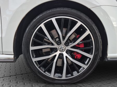 2015 Volkswagen Polo - photo 12
