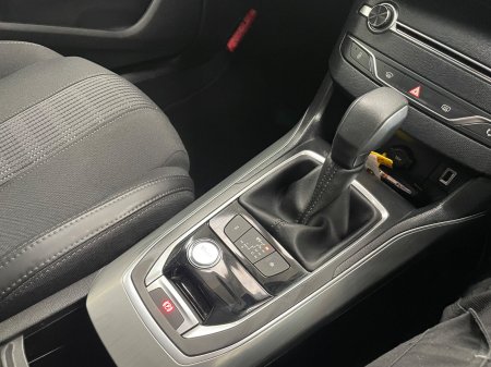 2018 Peugeot 308 - photo 15