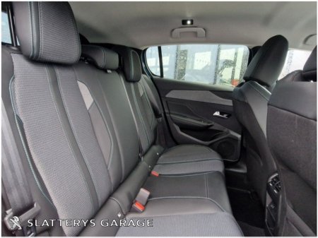 2025 Peugeot 308 - photo 8