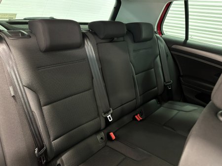 2020 Volkswagen Golf - photo 37