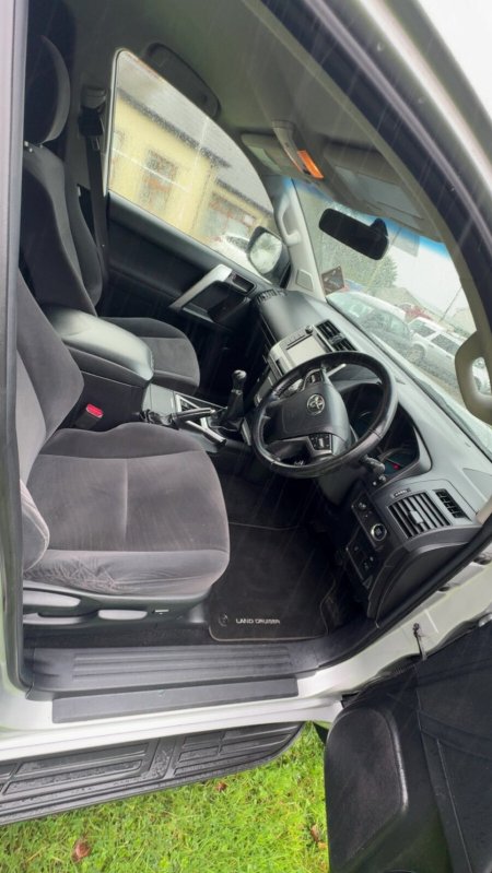 2018 Toyota Land Cruiser - photo 5
