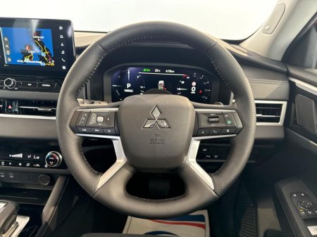 2026 Mitsubishi Outlander - photo 23