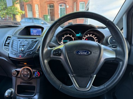 2017 Ford Fiesta - photo 16