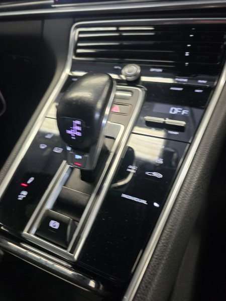 2018 Porsche Panamera - photo 19