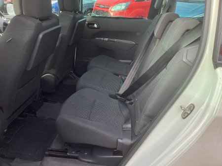 2014 Peugeot 5008 - photo 17
