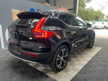 2022 Volvo XC40 - photo 3