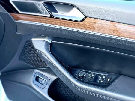 2017 Volkswagen Passat - photo 23