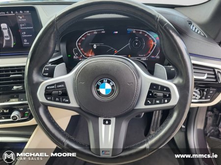 2023 BMW 5-Series - photo 14