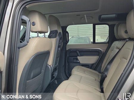 2024 Land Rover Defender - photo 5