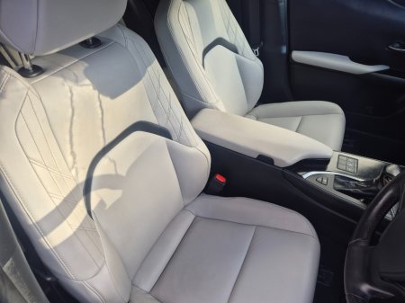2023 Lexus UX - photo 14