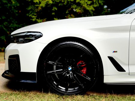 2022 BMW 5-Series - photo 37