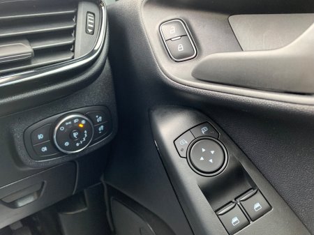 2022 Ford Fiesta - photo 23