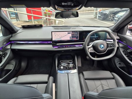 2025 BMW i5 - photo 22