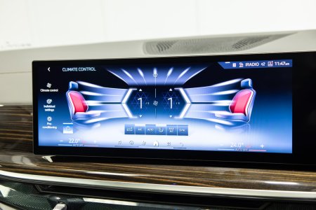 2025 BMW X5 - photo 21
