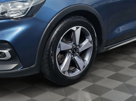 2020 Ford Focus - photo 6