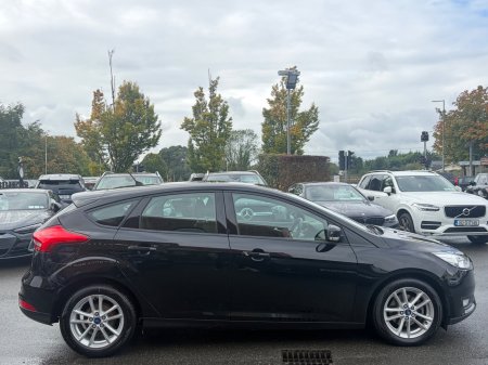 2015 Ford Focus - photo 4