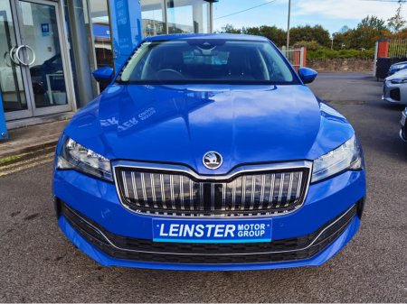 2023 Skoda Superb - photo 2