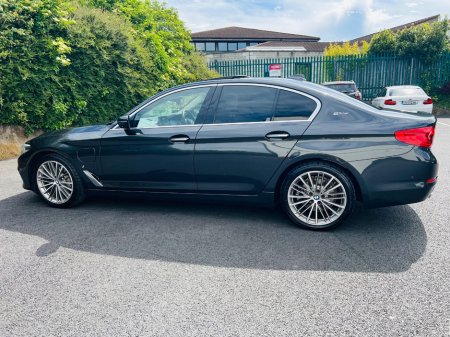 2017 BMW 5-Series - photo 10
