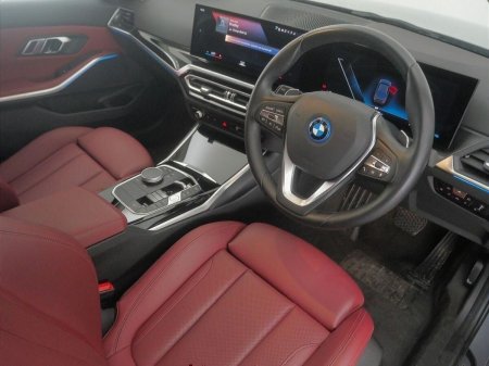 2024 BMW 3-Series - photo 6