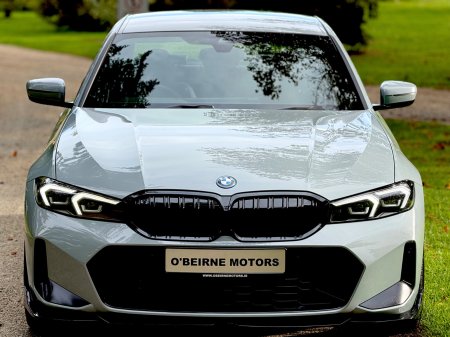 2023 BMW 3-Series - photo 3