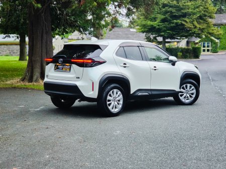 2021 Toyota Yaris Cross - photo 2