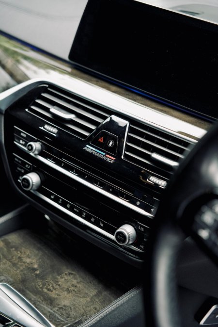 2018 BMW 5-Series - photo 14