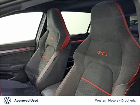 2025 Volkswagen Golf - photo 26