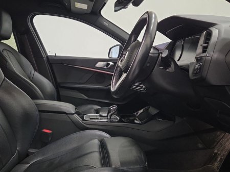 2021 BMW 1-Series - photo 12