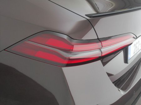2026 BMW 5-Series - photo 19