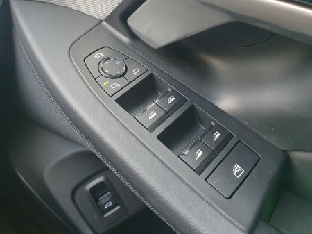 2024 BMW 5-Series - photo 23