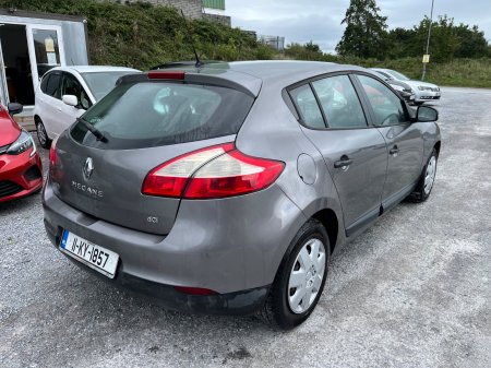 2011 Renault Megane - photo 2