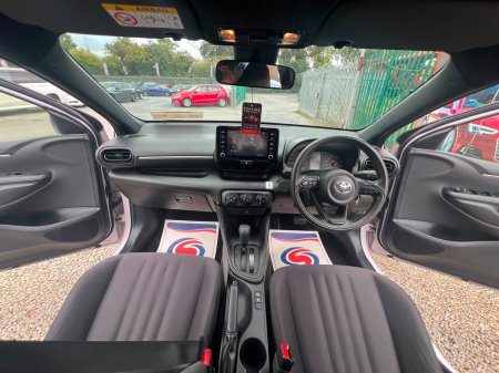 2020 Toyota Yaris - photo 13