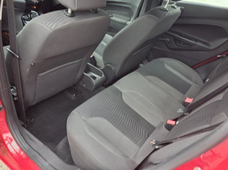 2014 Ford Fiesta - photo 8