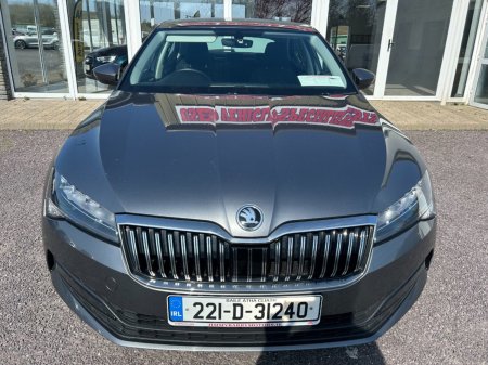 2022 Skoda Superb - photo 2