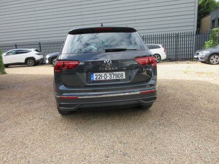 2022 Volkswagen Tiguan - photo 32